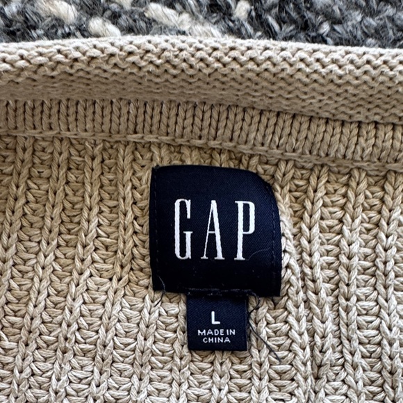 GAP Women's Beige Crew Neck Sweater 100% Cotton - Picture 2 of 4